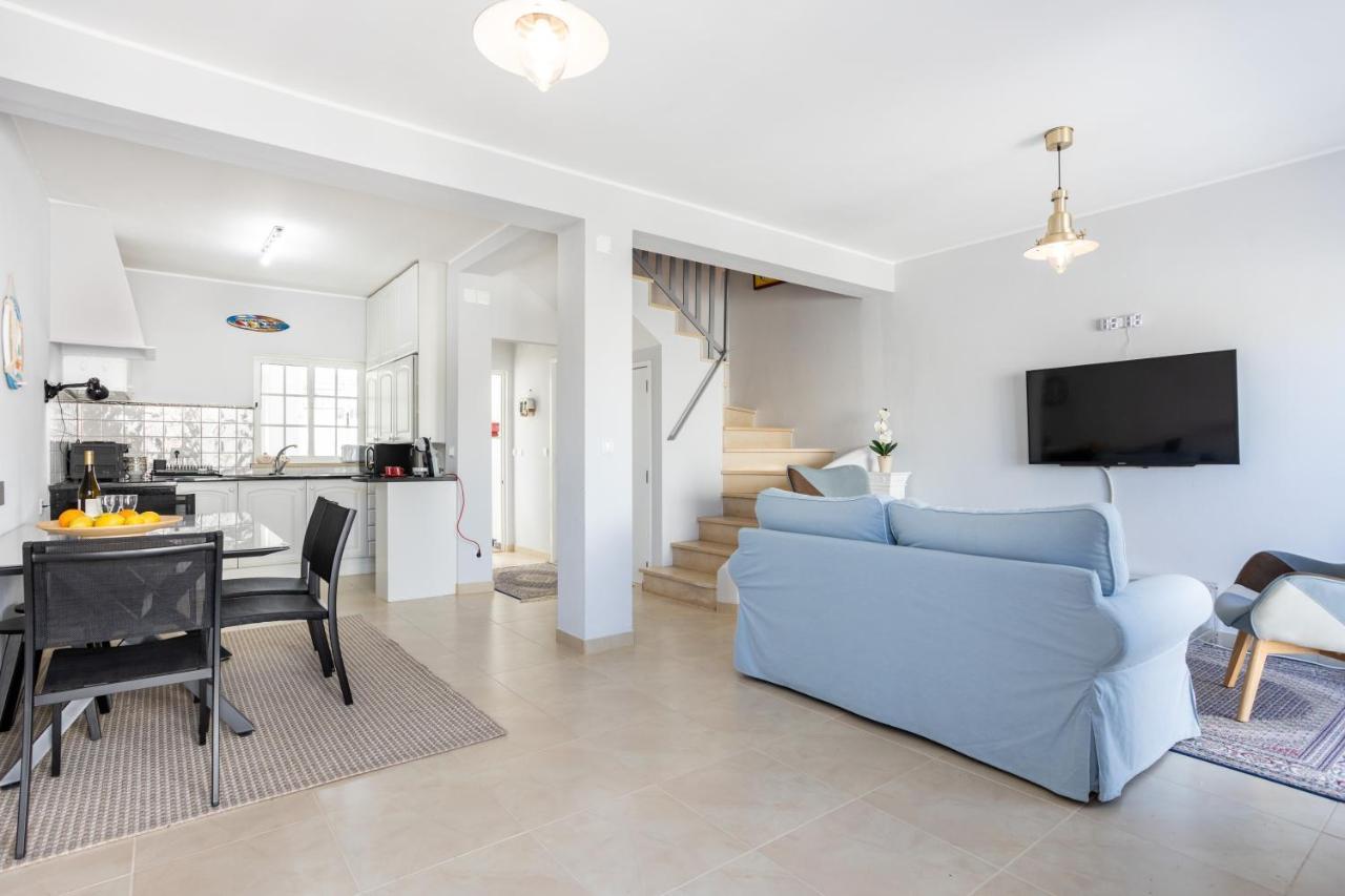Newly Renovated 2 Bedroom Townhouse - Close To Salema Beach المظهر الخارجي الصورة