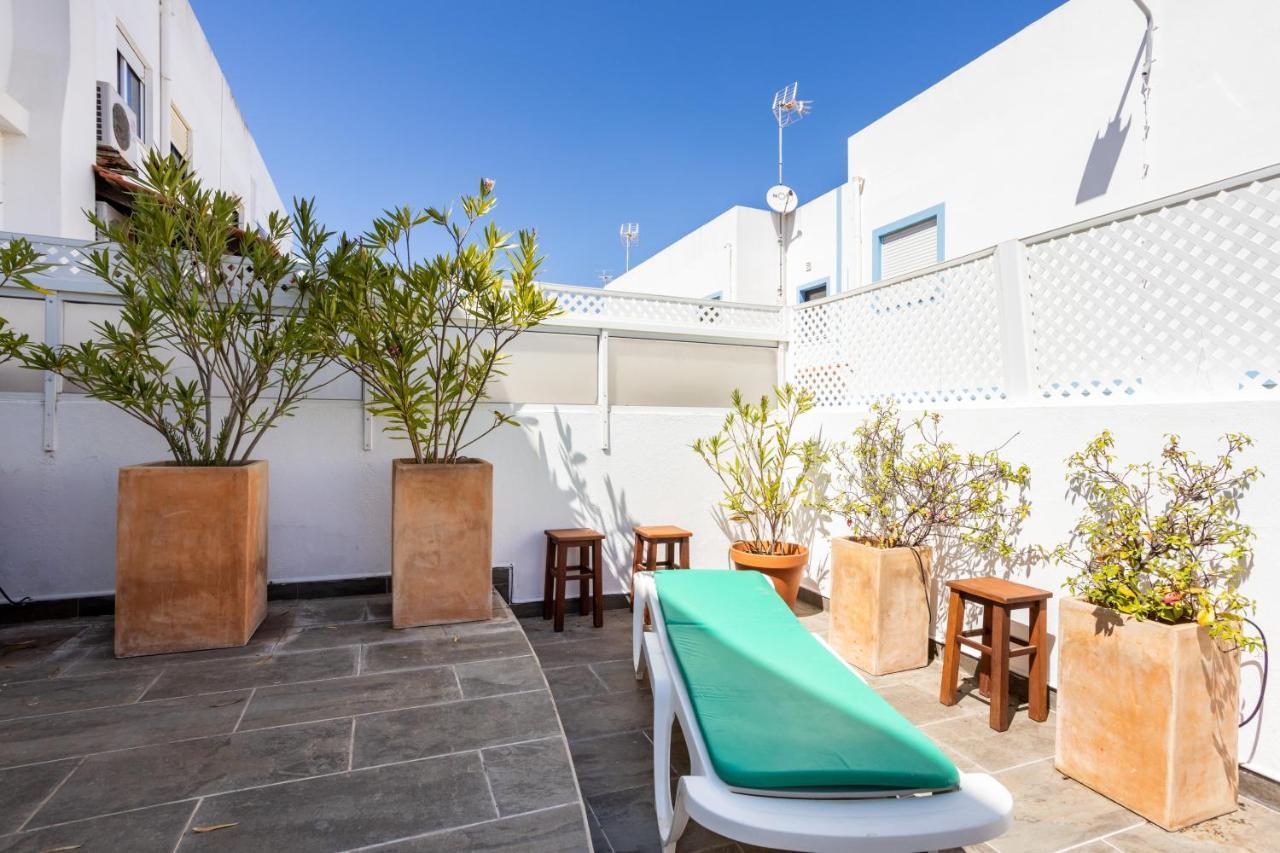 Newly Renovated 2 Bedroom Townhouse - Close To Salema Beach المظهر الخارجي الصورة