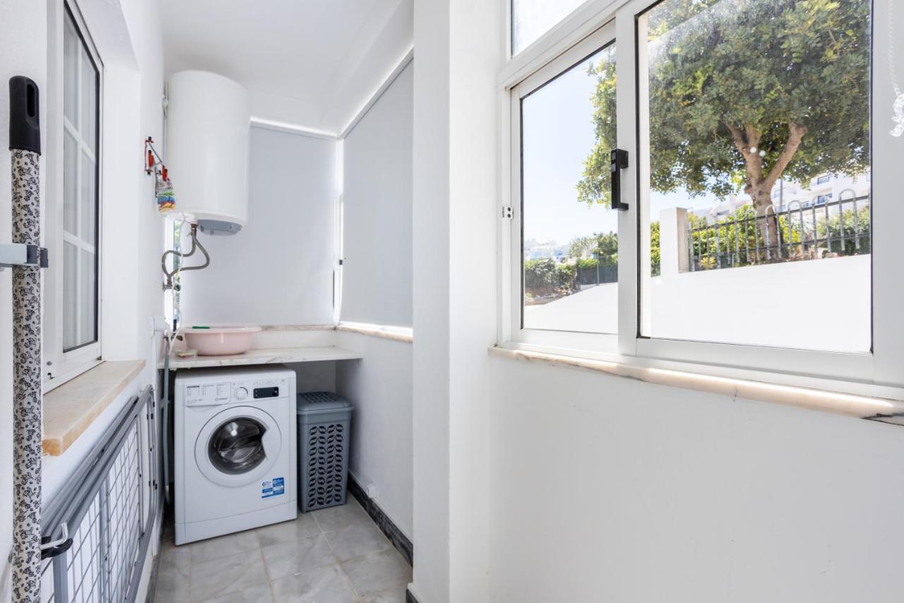 Newly Renovated 2 Bedroom Townhouse - Close To Salema Beach المظهر الخارجي الصورة