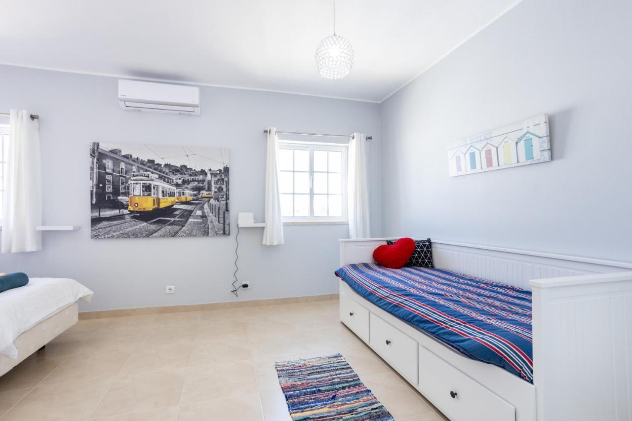 Newly Renovated 2 Bedroom Townhouse - Close To Salema Beach المظهر الخارجي الصورة